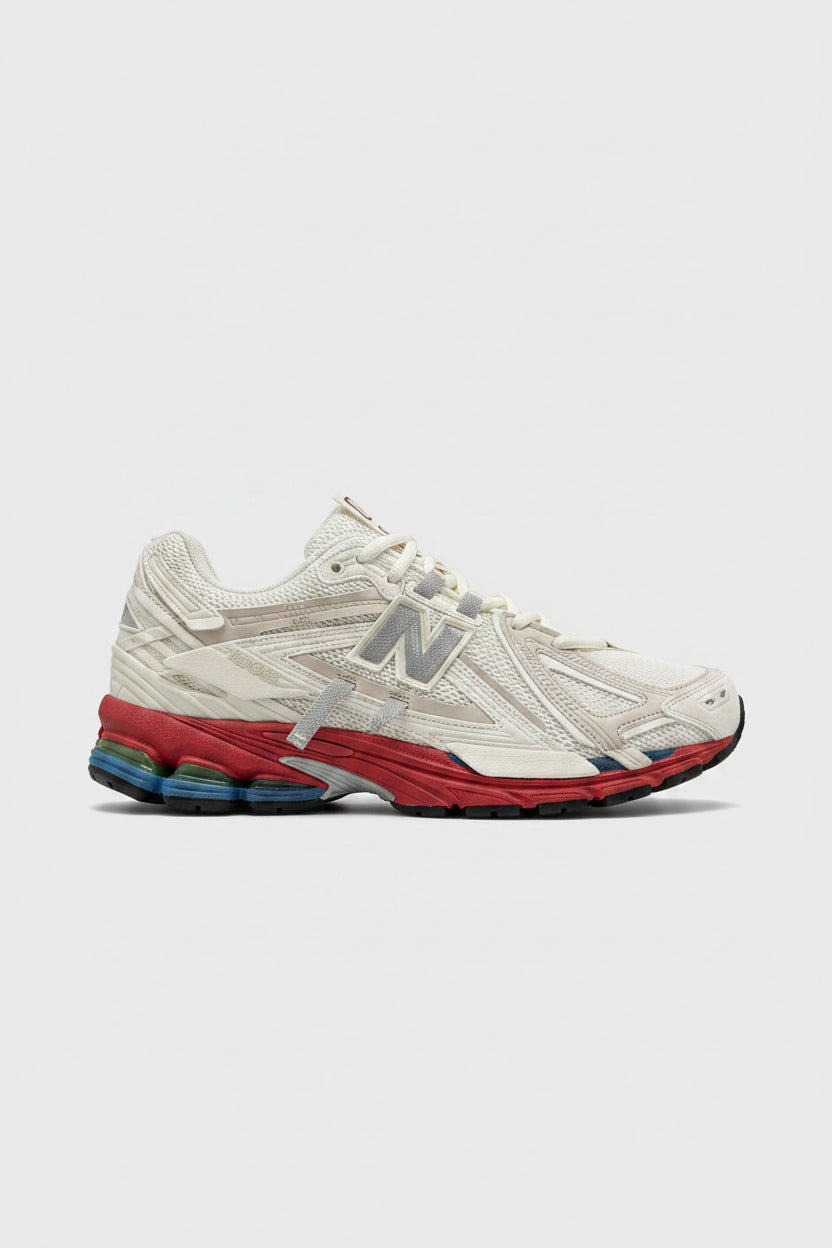 1906R New Balance Triple 2025