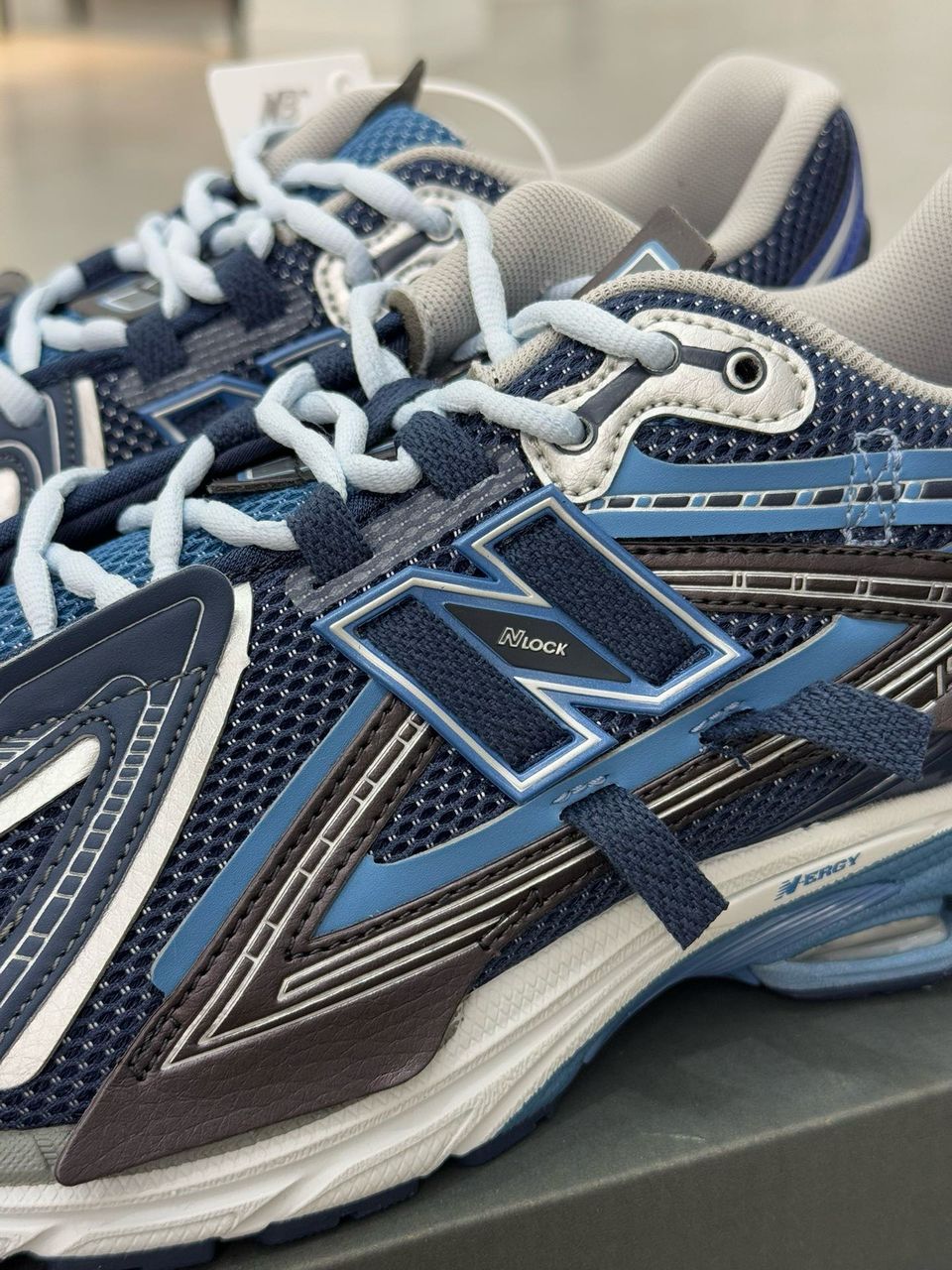 1906R New Balance Deep Blue