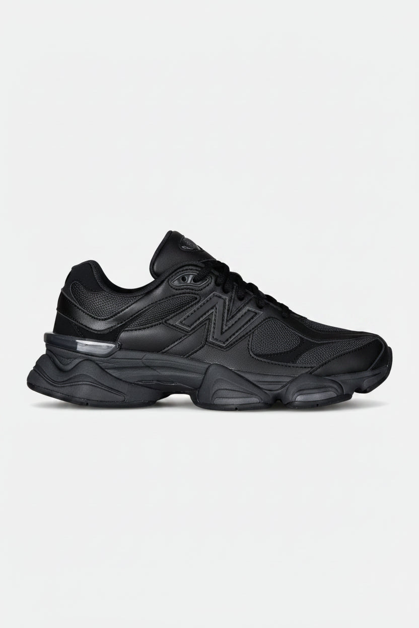 9060 New Balance Triple Black Leather