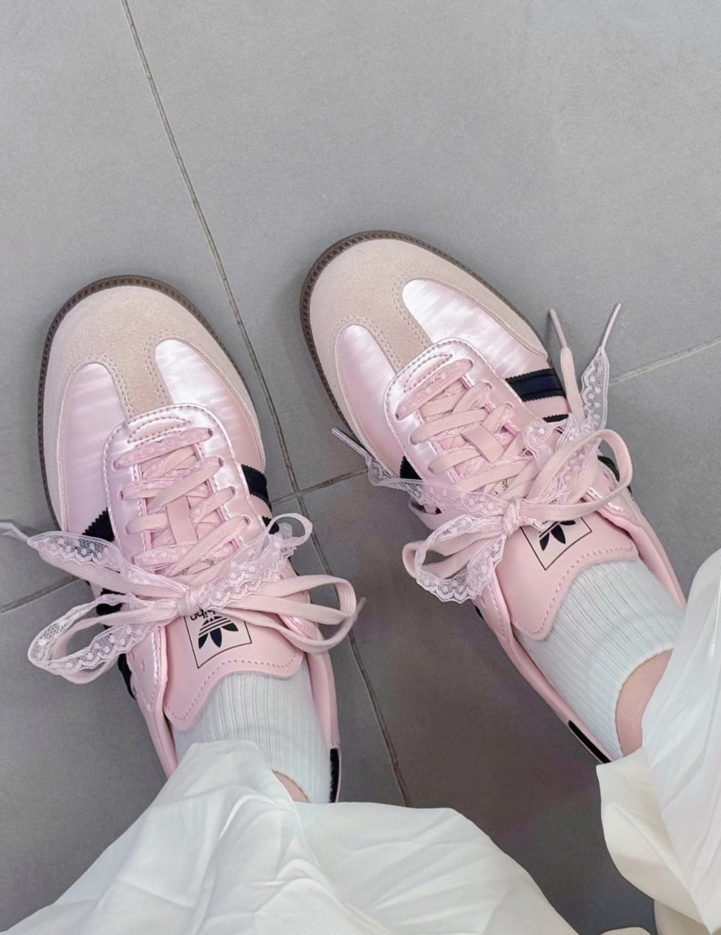 Adidas Samba — Pearlescent Pink