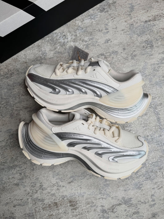 Adidas — White Chunky Sneaker