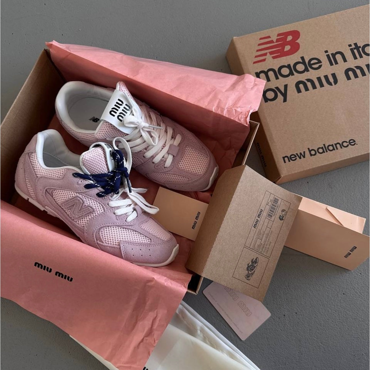 New Balance MIU MIU pink Lady