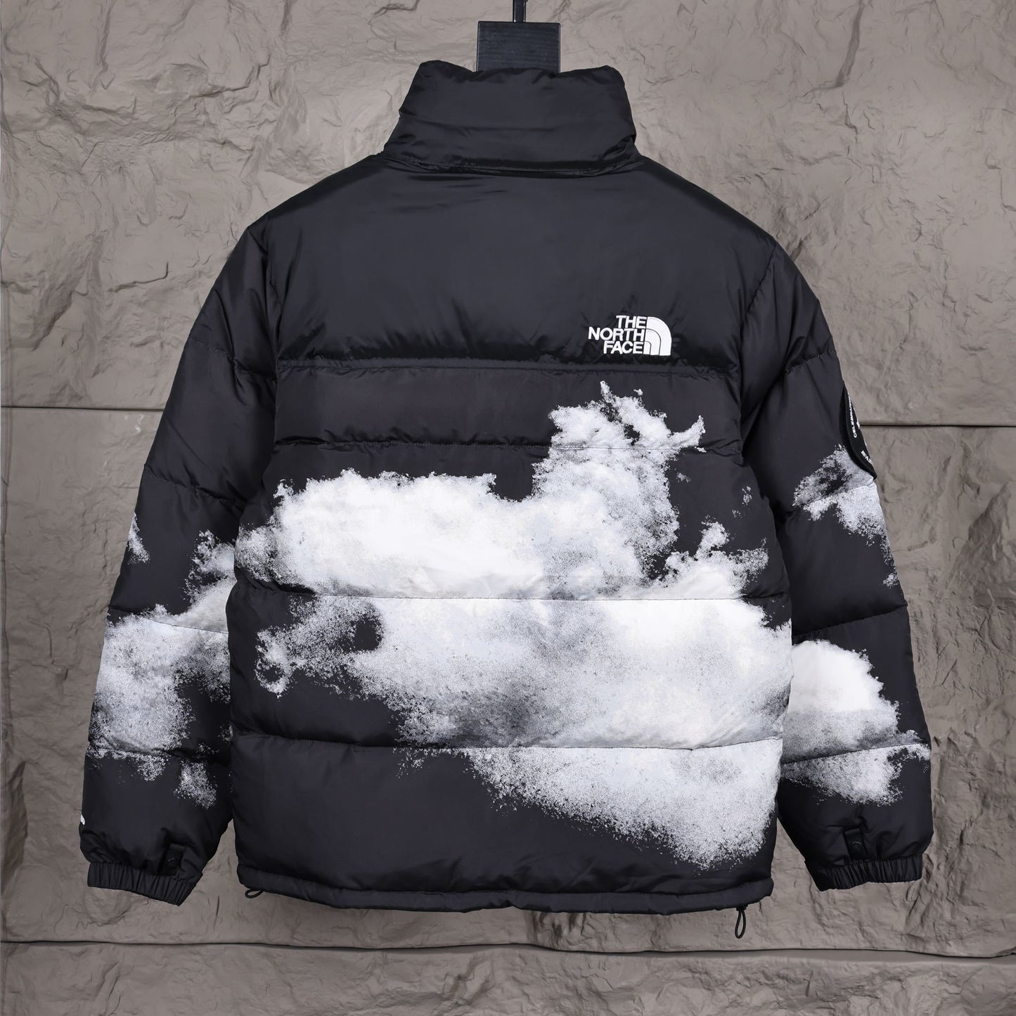 Cloud Horizon Down Jacket